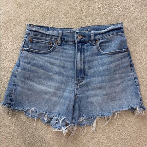 Women’s American Eagle Stretch High Waisted Denim Shorts Sz 8 - Picture 1 of 4